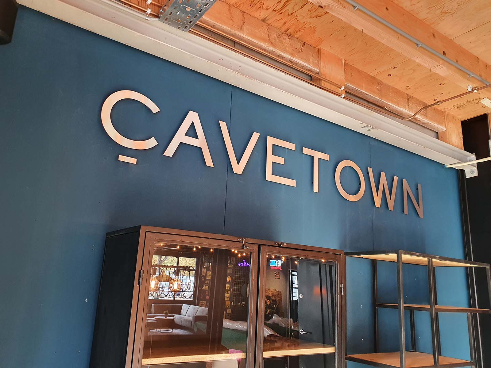 Luxe metalen 3D letters gefreesd uit aluminium met geborstelde RVS structuur