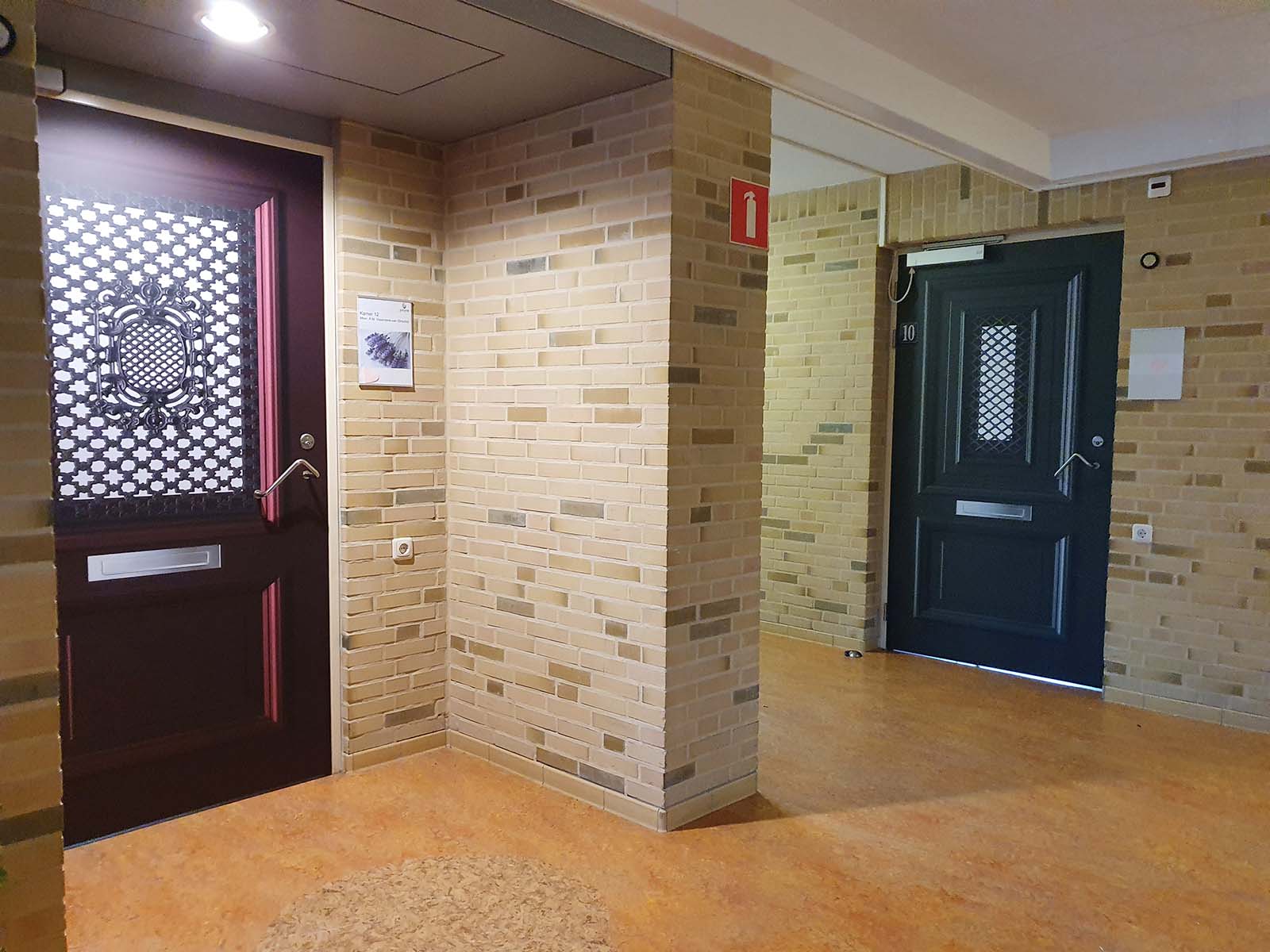 Professionele deurstickers voordelig op maat gemaakt en gemonteerd