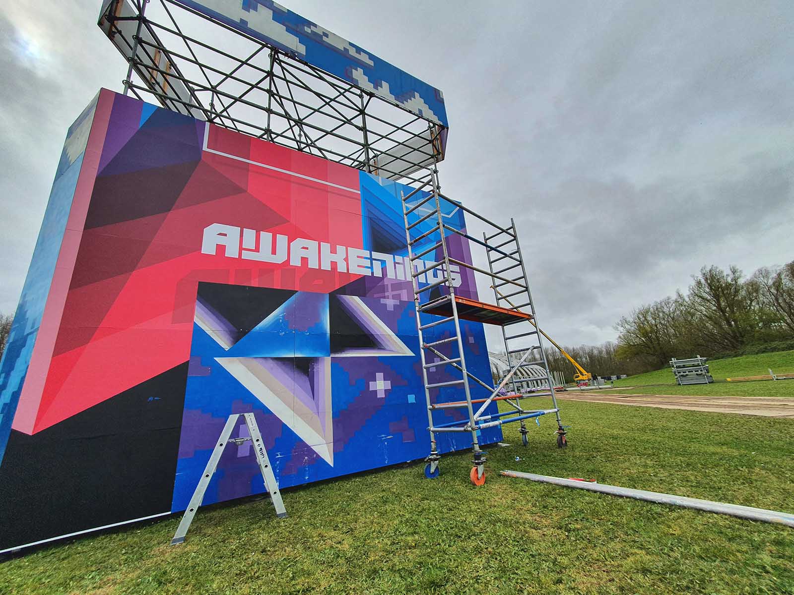 Bestickering van de signing towers op het Awakenings Festival middels grootformaat prints