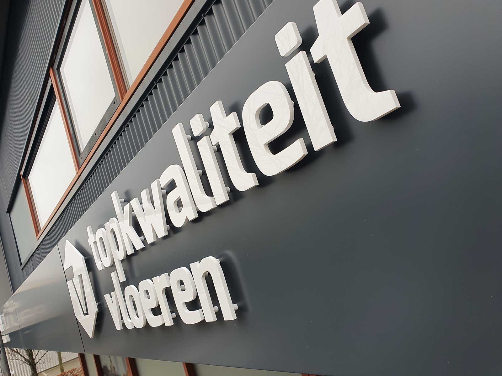 Kunststof gevelletters
