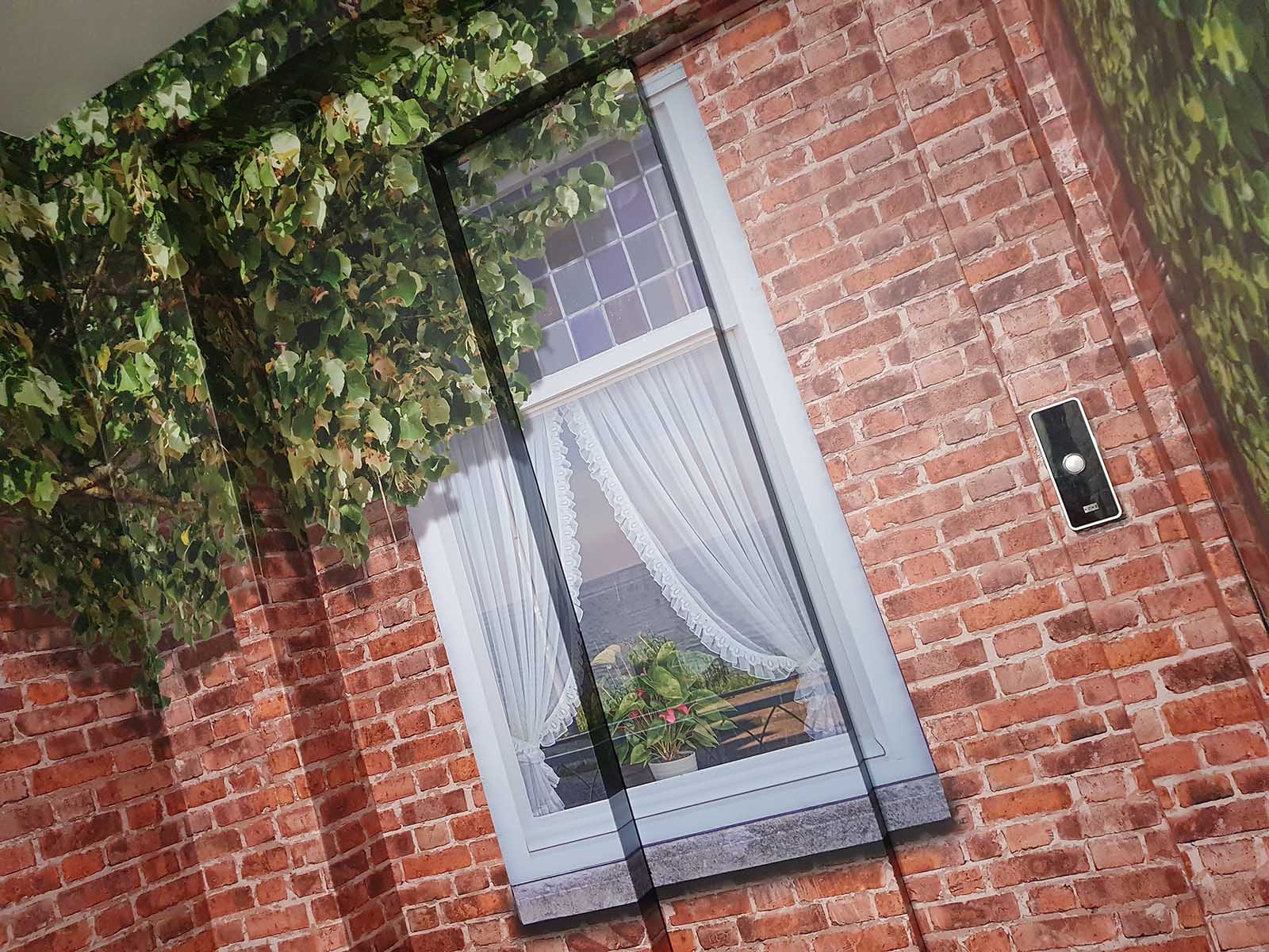 Wrappen van lift in verzorgingshuis voor dementerende ouderen